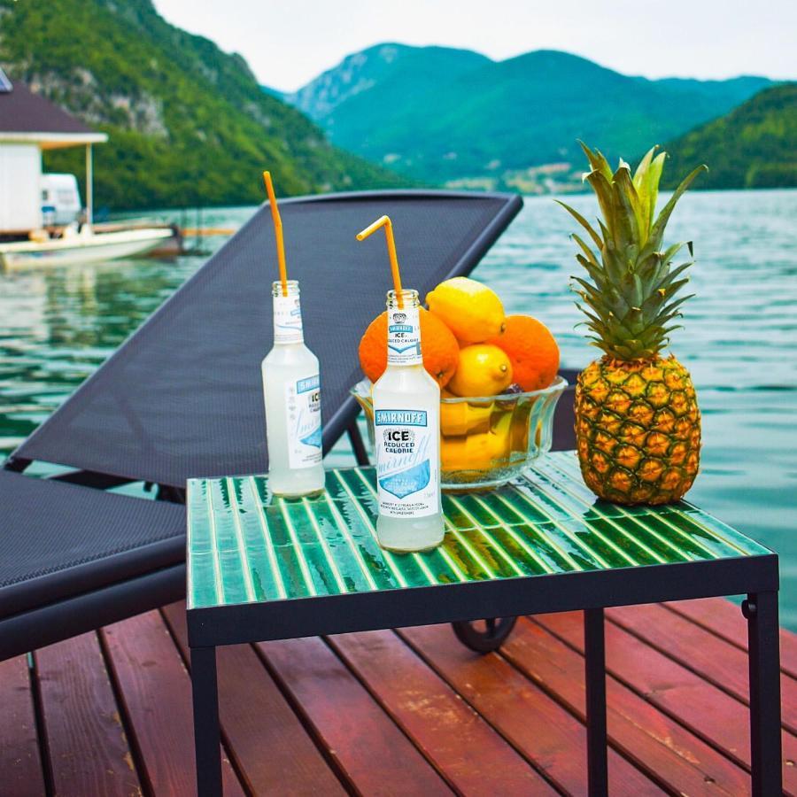 Victoria Rich - Lake House, Free Mini Bar & Sup Boards Villa Perucac Exterior foto